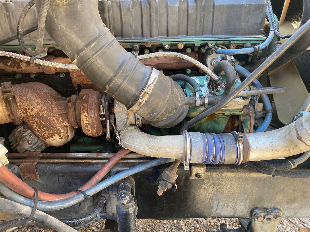 2000 VOLVO ACL - Image 30